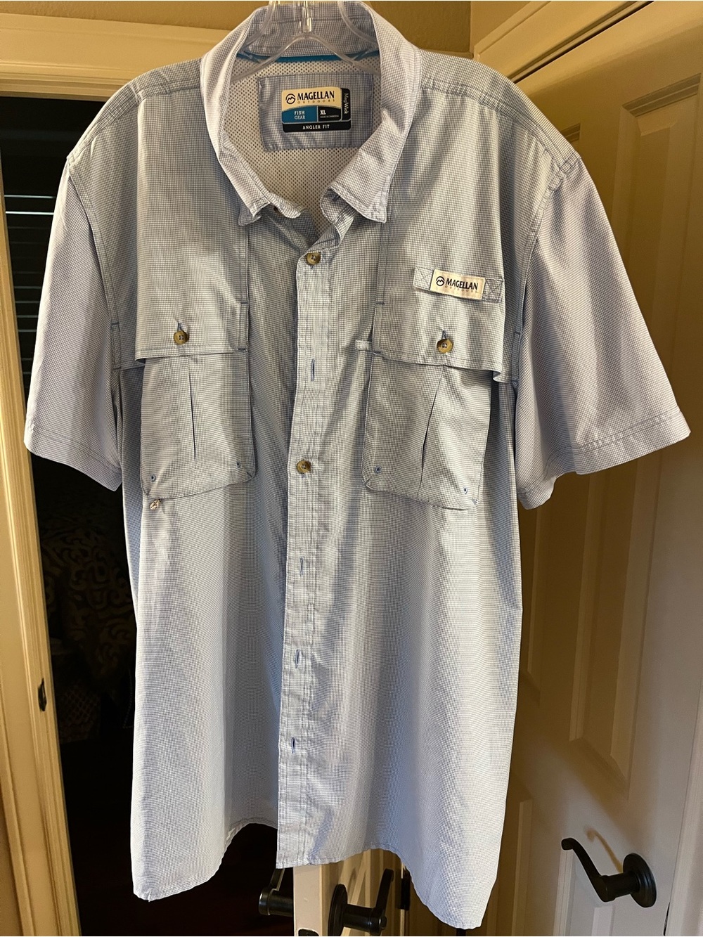 Magellan Outdoors Light Blue Short-Sleeve Mens XL Button-Down Performance Shirt